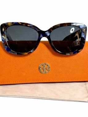 Tory Burch Tortoiseshell Cat Eye Sunglasses w/ Case & Pouch